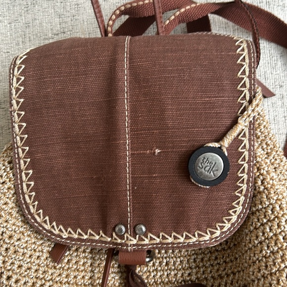 THE SAK- Avalon -Crochet Convertible Backpack- EUC/SFH - Picture 8 of 8